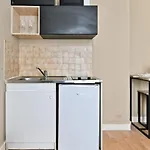 Beautiful Bright Apartment In Paris